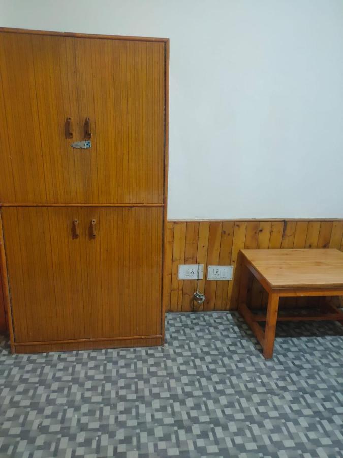 Roop Mountain Homestay Manāli Oda fotoğraf