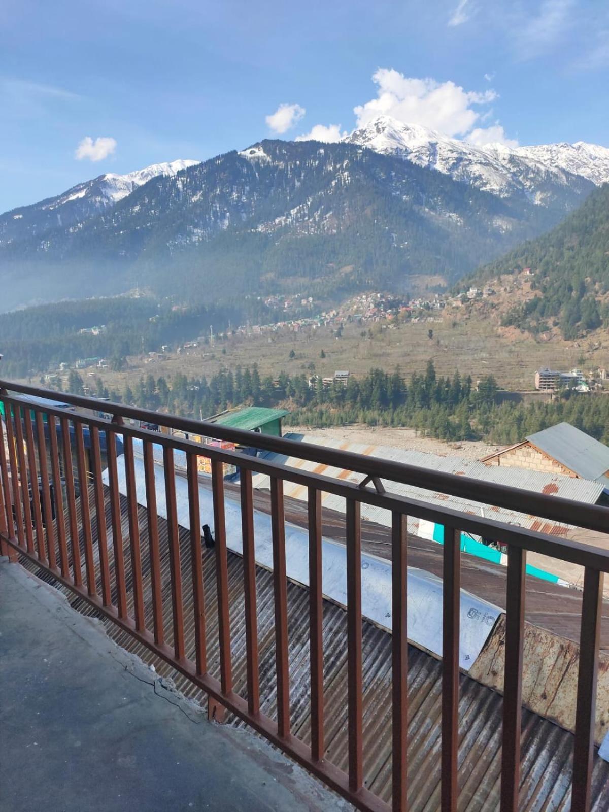 Roop Mountain Homestay Manāli Dış mekan fotoğraf