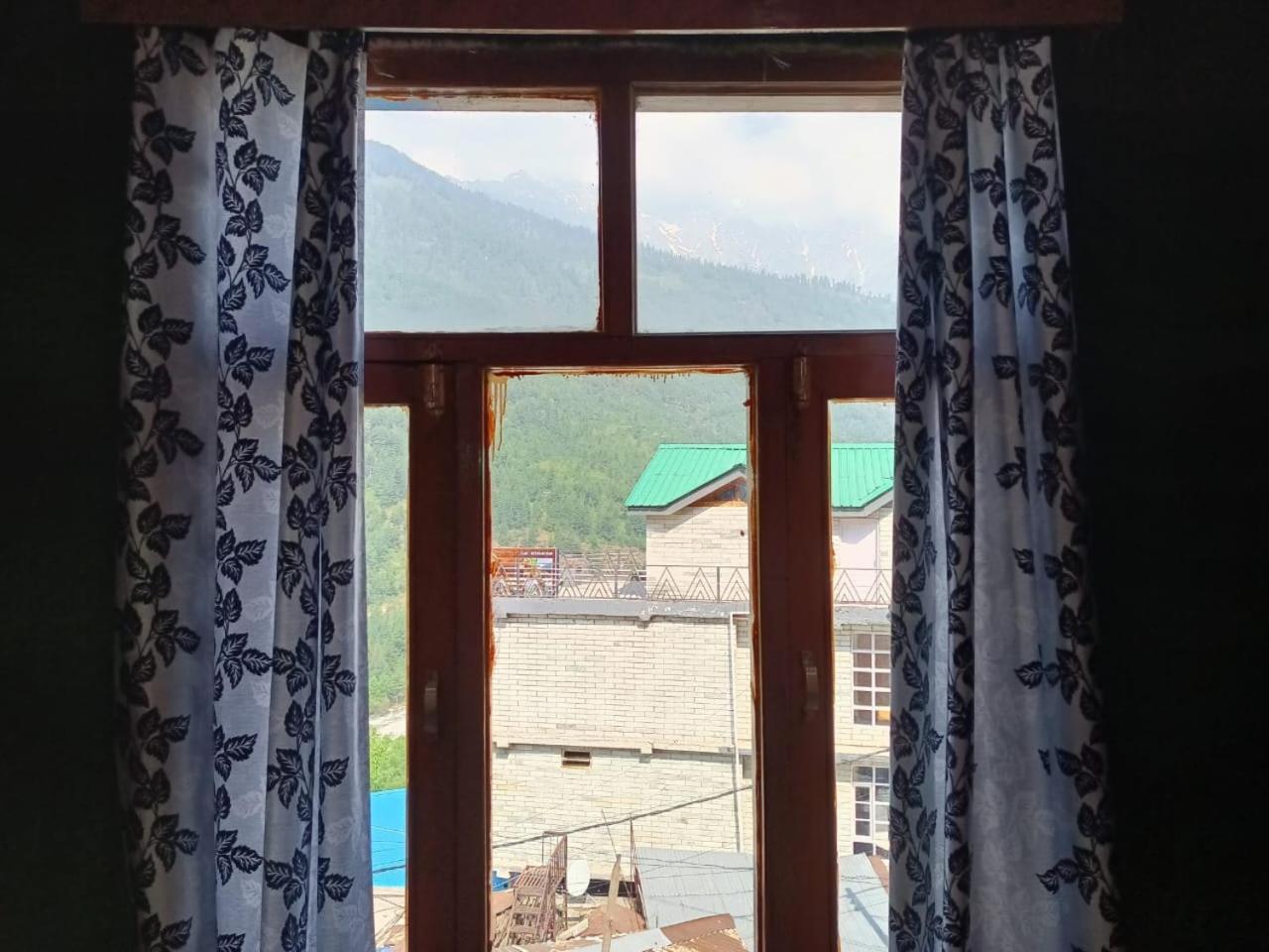 Roop Mountain Homestay Manāli Dış mekan fotoğraf