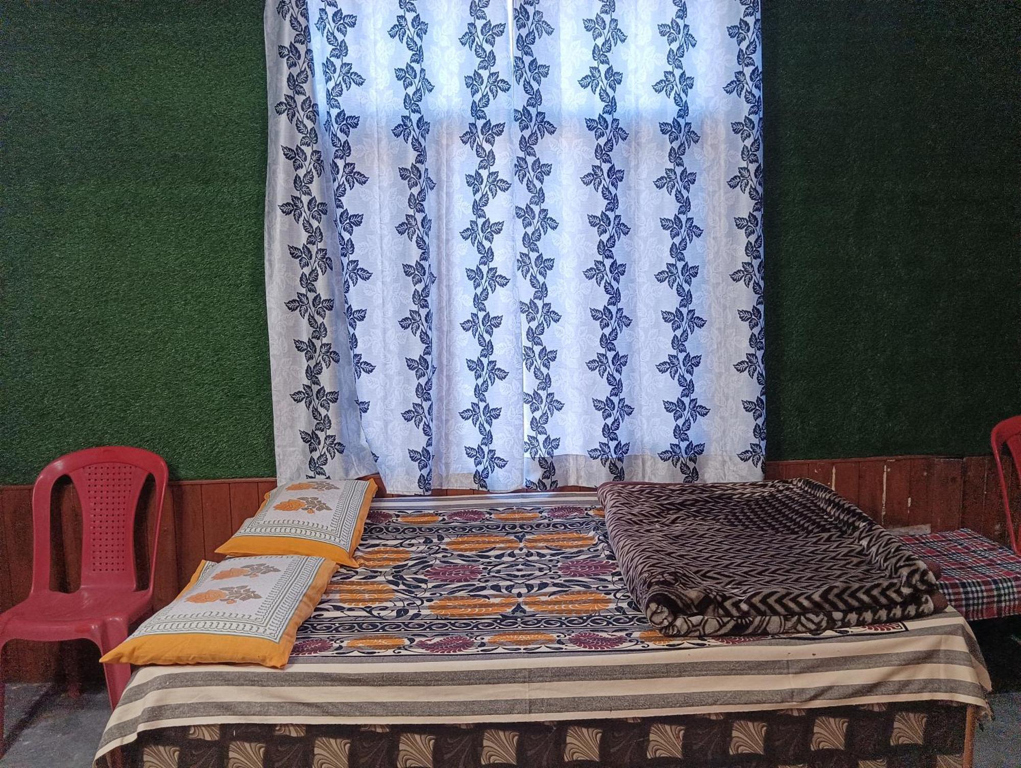 Roop Mountain Homestay Manāli Dış mekan fotoğraf